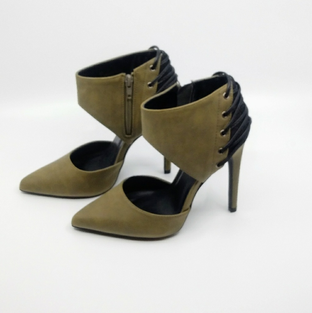SHI by Journeys Heels